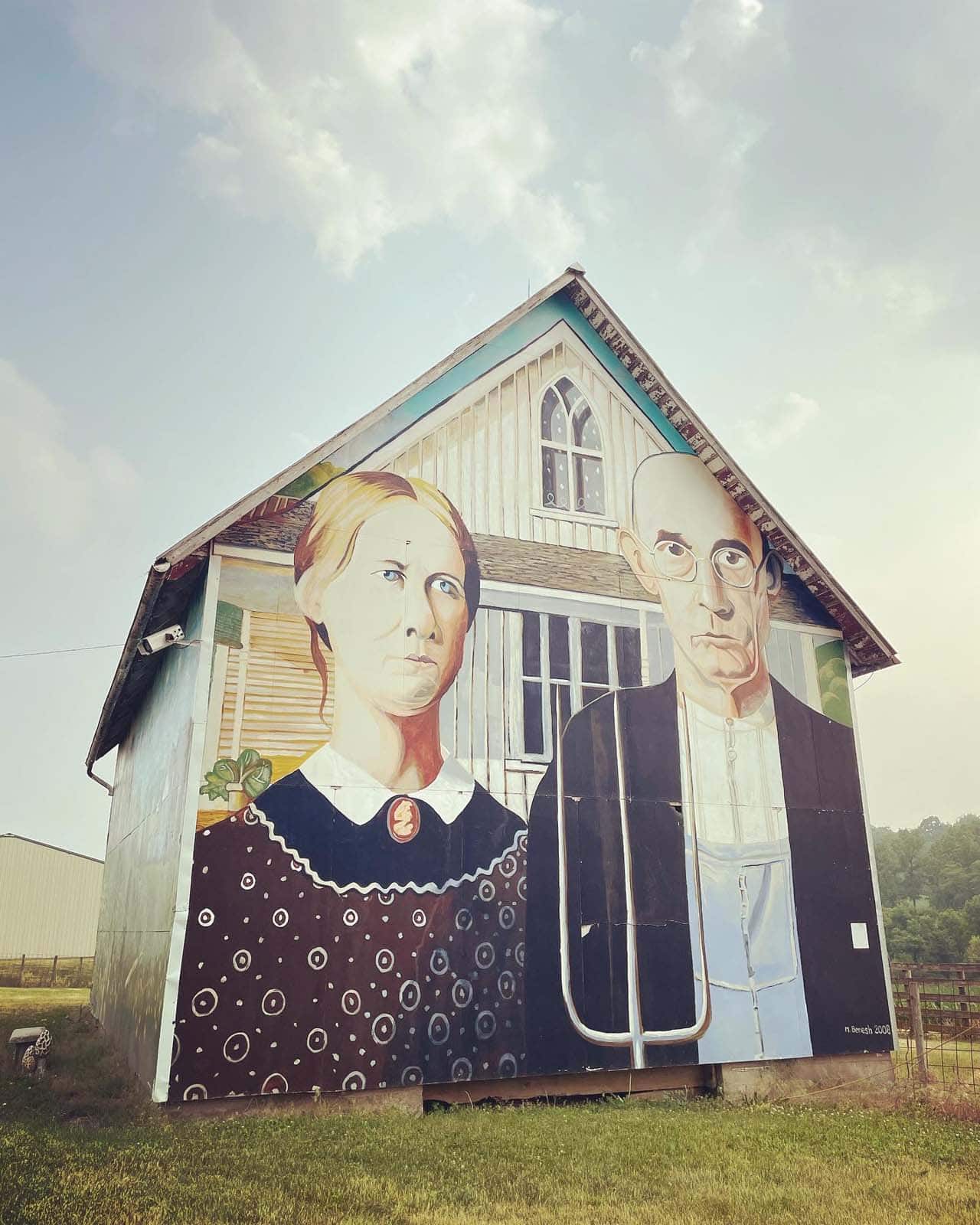 Checking out the American Gothic barn is just one of the art-related things to do in Cedar Rapids. 